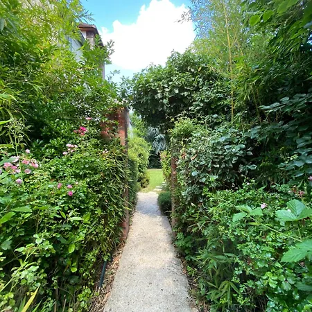 Villa * Маньи-ле-Онгр